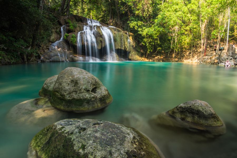 waterfall 3d image