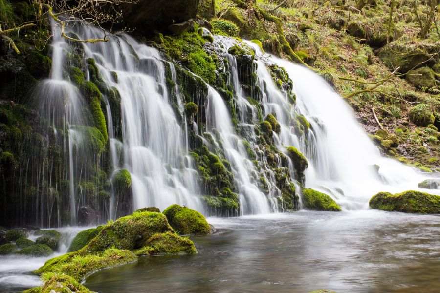 waterfall image wallpaper