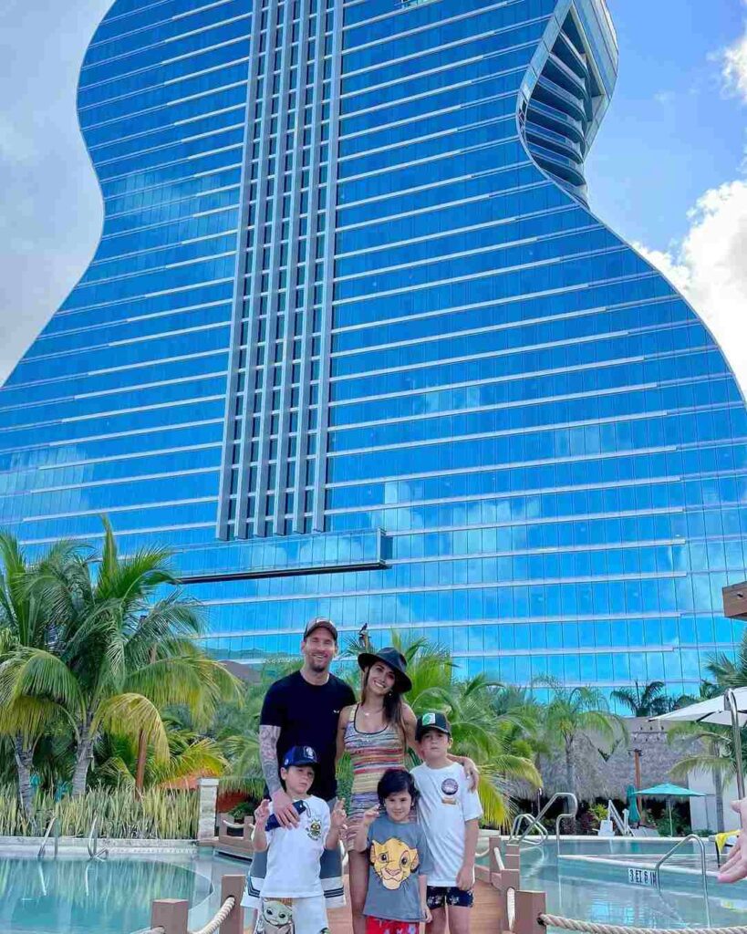 lionel messi with family 1