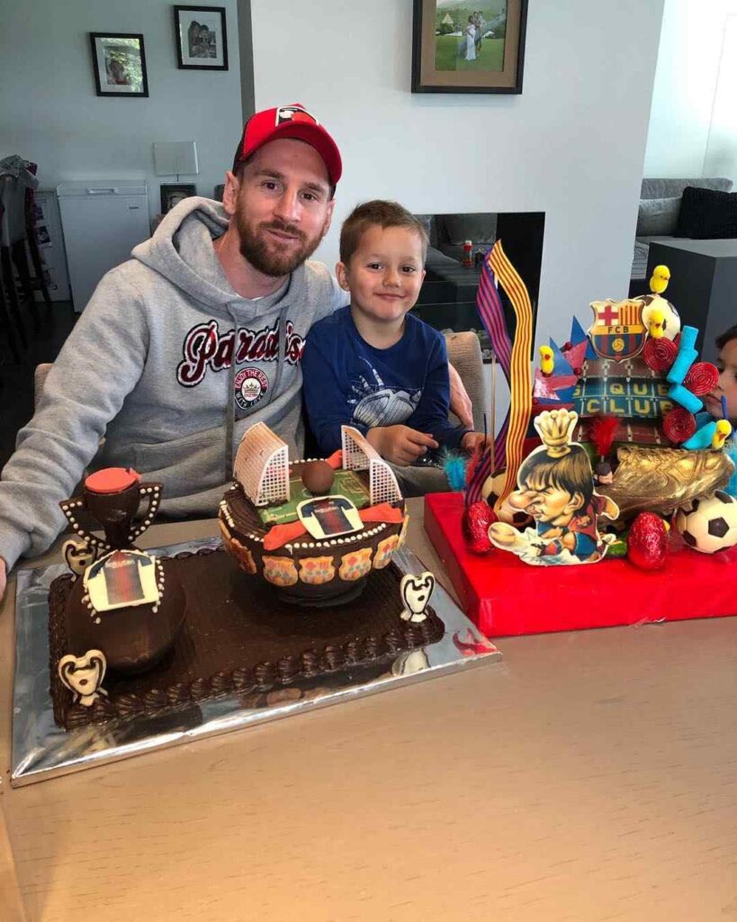 lionel messi with family 2