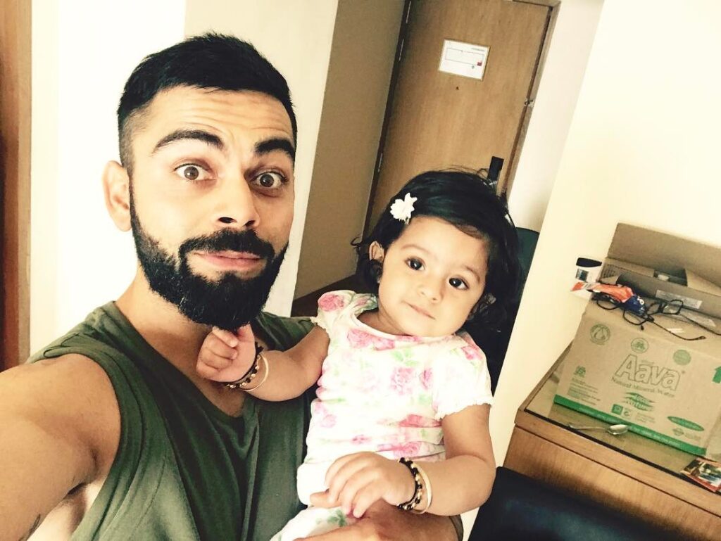 virat kohli daughter photo HD